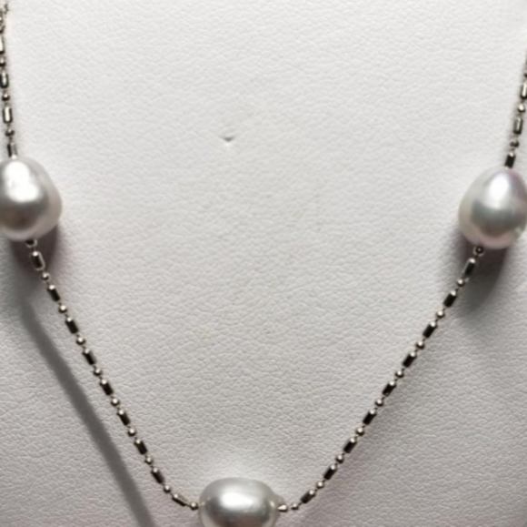 Silver Freshwater Pearl Necklace 18"-FINAL PRICE - Picture 2 of 2